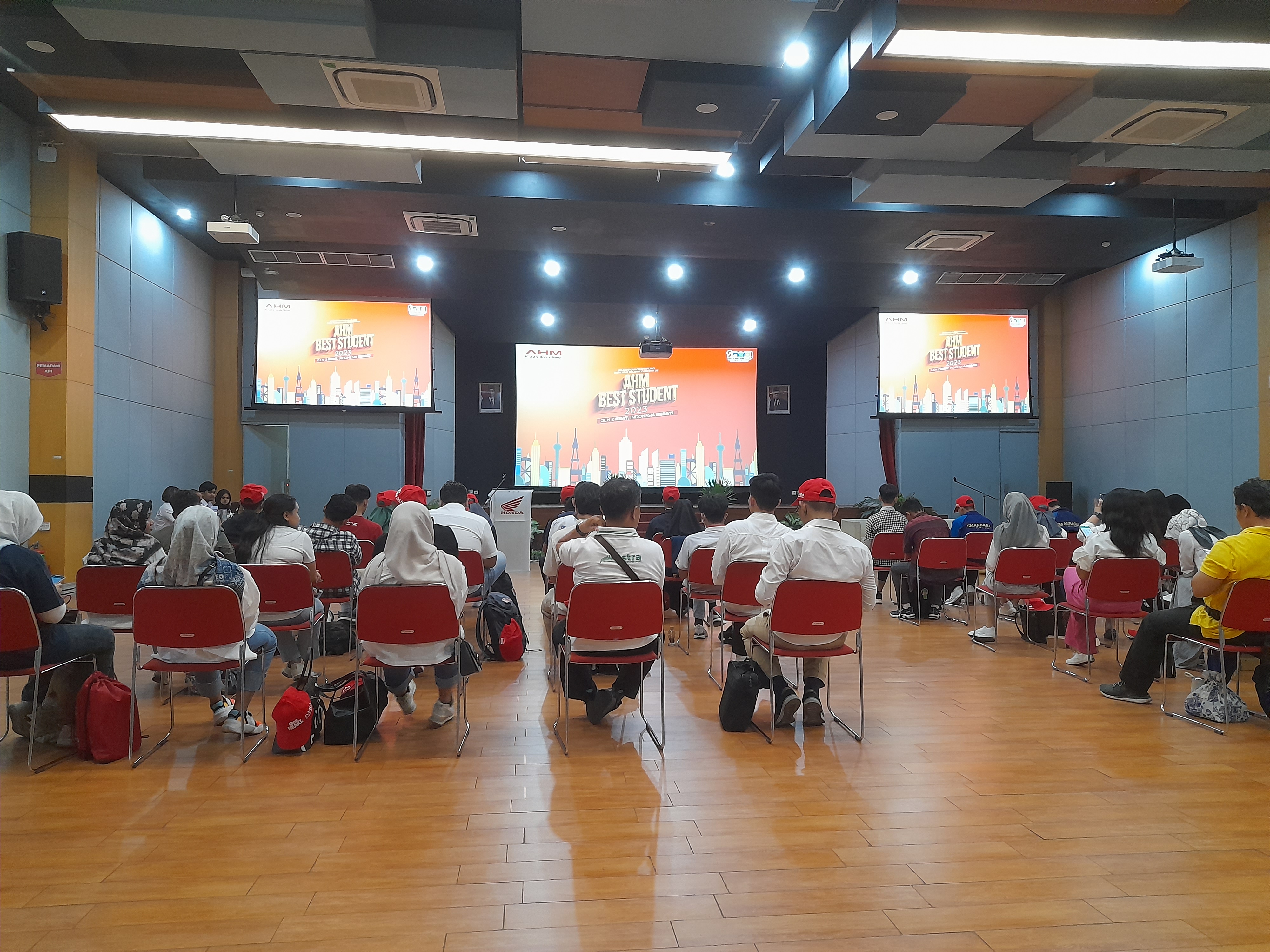 Sinergi Kegiatan AHM Best Student 2023